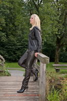 leathermandy0113905